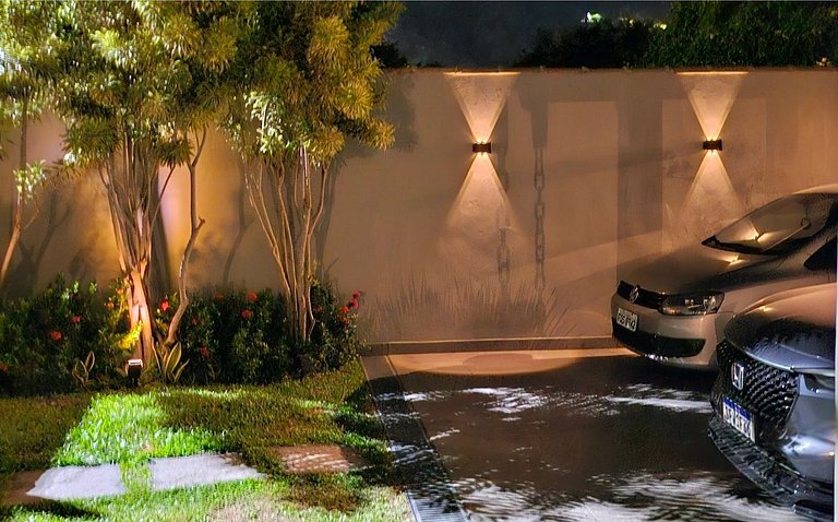 Suíte 01 - Piso Superior com Vista Mar e Montanha