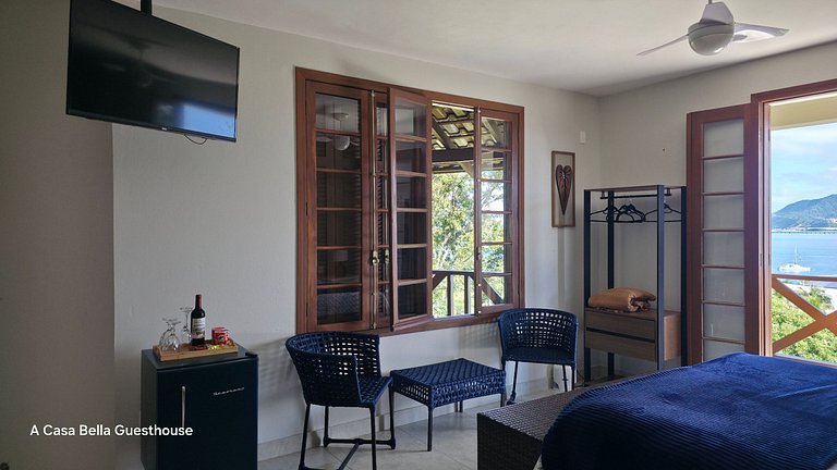 Suíte 03 - Piso Térreo com Varanda Vista 180°